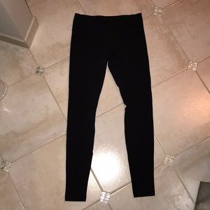 Lululemon low rise black leggings